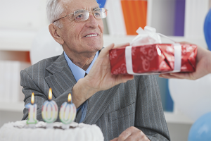  Cómo felicitar al abuelo feliz cumpleaños.