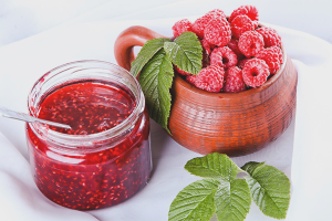  Cómo cocinar mermelada de frambuesa para el invierno.