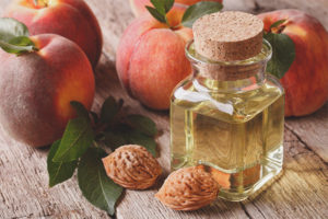  El uso del aceite de melocotón para el cabello.