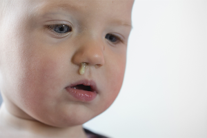  Cómo tratar los mocos verdes en un niño.