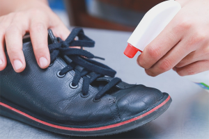  Cómo desinfectar los zapatos de los hongos.