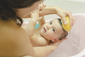  ¿Puedo bañar al bebé después de la vacunación?